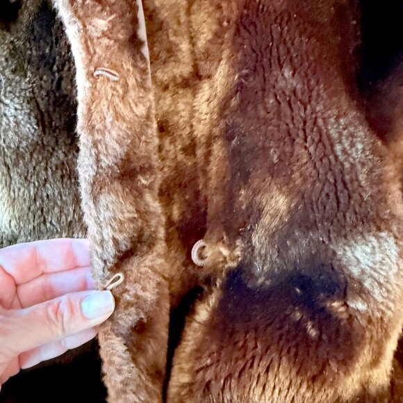 Vintage 1960s Old Hollywood Glamour Mouton Fur Statement Coat - Picture 9 of 13